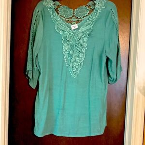 MAD green blouse with pearls and lace, 3/4 sleeves Size large X large